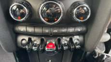 MINI Hatchback 2.0 Cooper S Exclusive 3dr Auto Petrol Hatchback